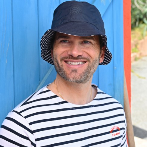Bob réversible marine/rayé