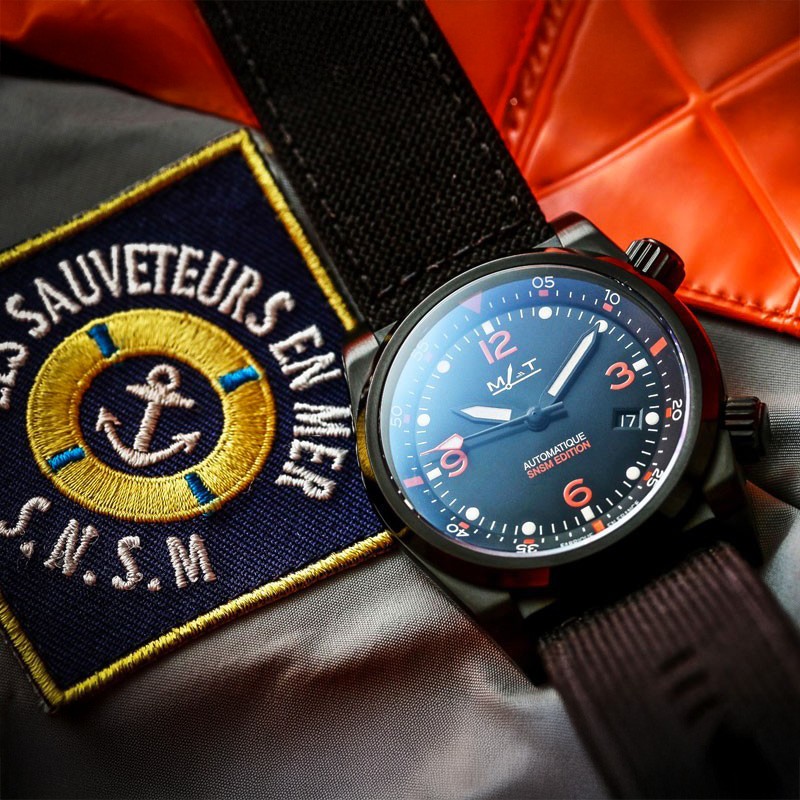 Montre MER-AIR-TERRE Black Edition spéciale Montre MER-AIR-TERRE Black Edition spéciale